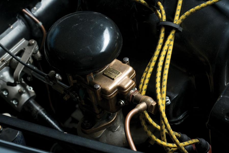 Моторный отсек Lancia Aprilia Cabriolet Speciale 2 Posti (439.11844) 1946 года  (фото 18 из 20)